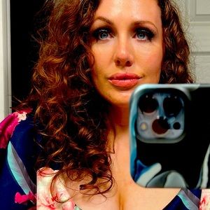 Meet your Posher, Kaye